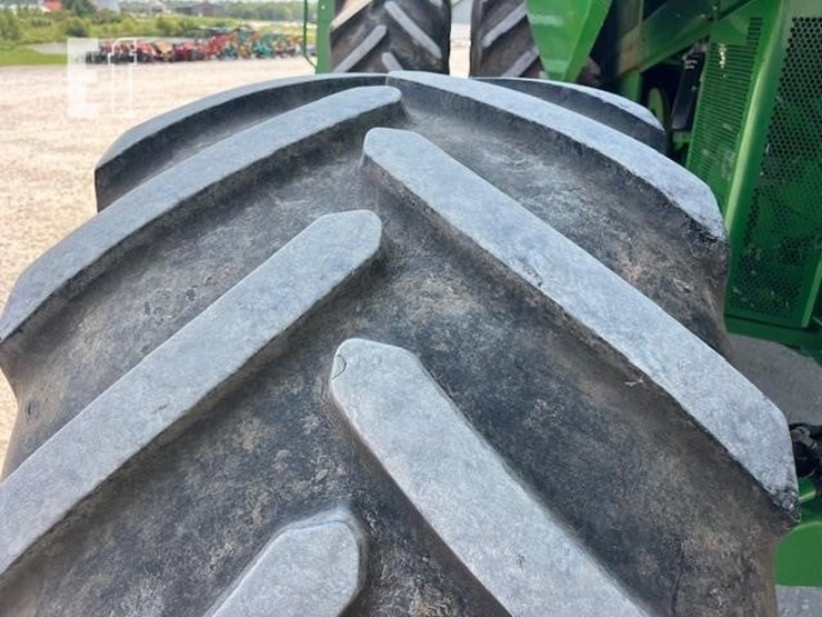 2014-john-deere-s670-image-46