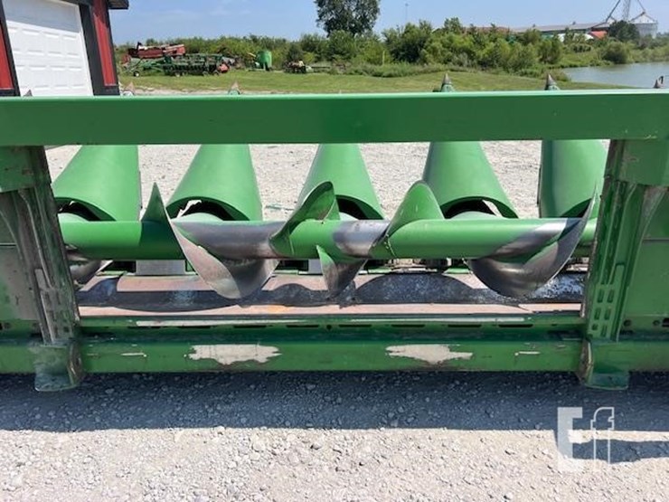 john-deere-608c-image-12