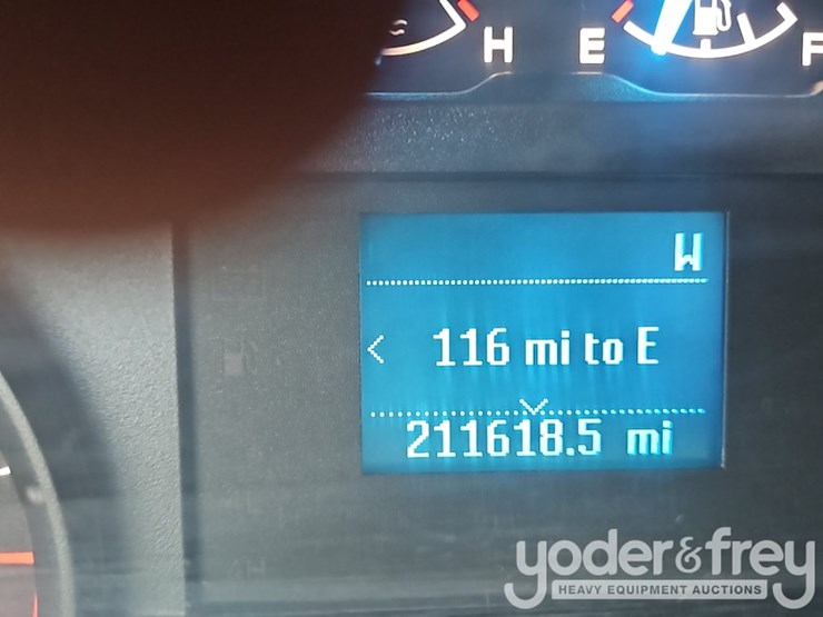 2016-ford-f150-image-32