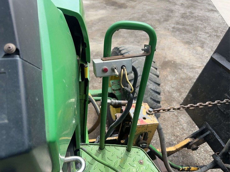 1999-john-deere-6310-image-35