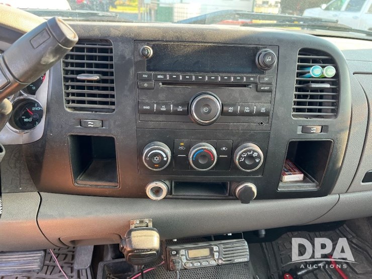 2009-gmc-3500-image-54