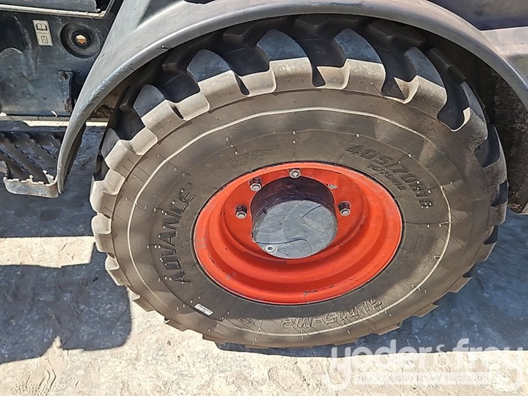 2018-kubota-r530-image-7