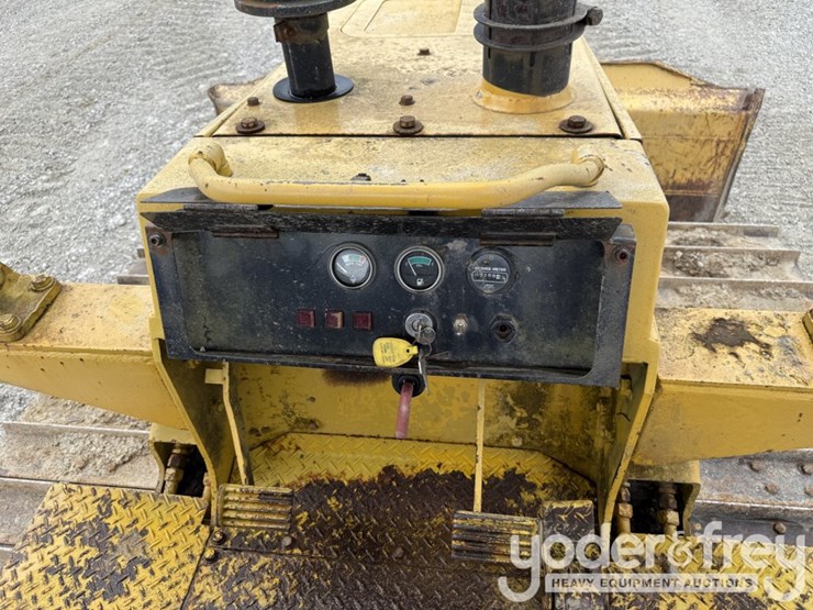 komatsu-d37p-5-image-22