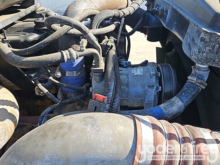 2007-kenworth-t600-image-42
