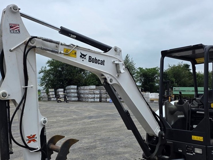 2019-bobcat-e35i-image-7