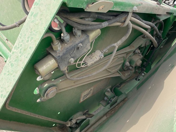 2011-john-deere-635f-image-21