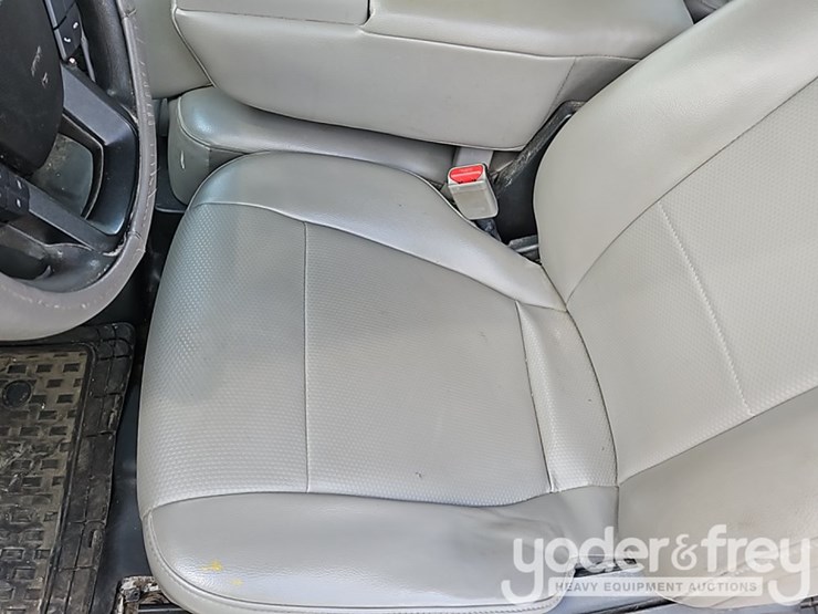 2016-ford-f150-image-26