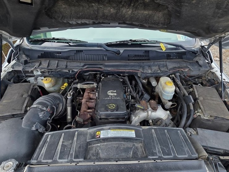 2011-dodge-2500-image-37