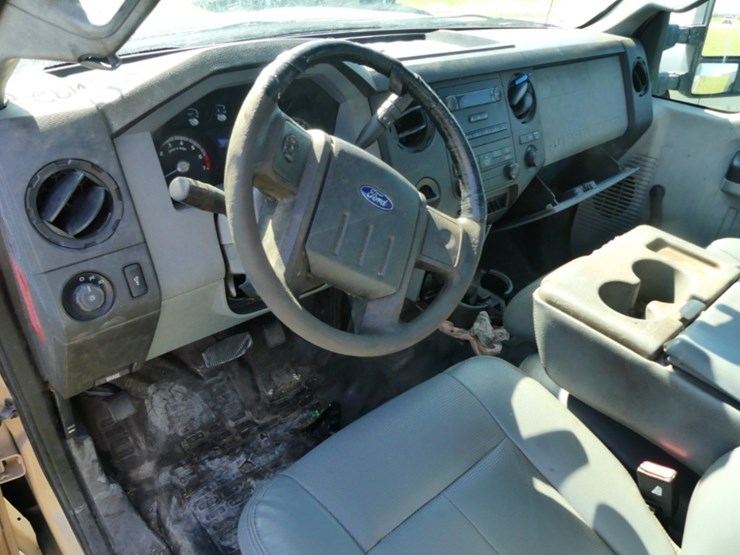 2015-ford-f250-image-11