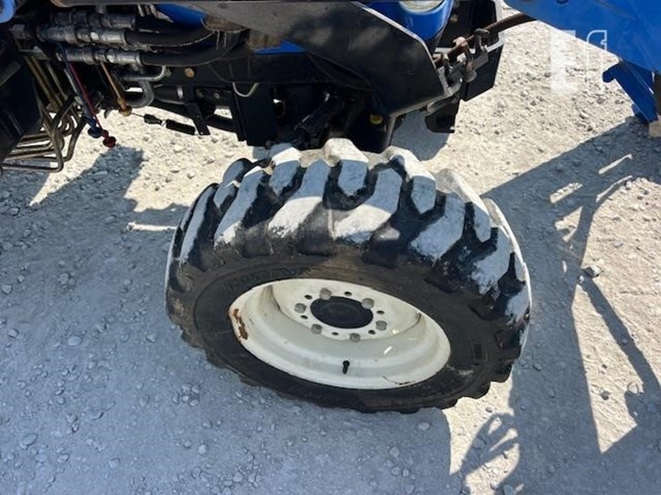 2008-new-holland-t2220-image-12