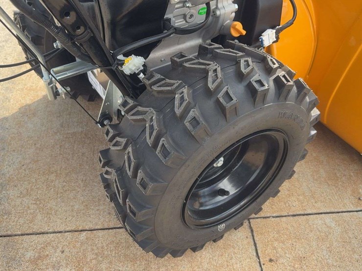 2023-cub-cadet-3x30-hd-snowblower-image-6