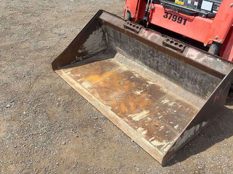 2019-kubota-svl65-2-image-20