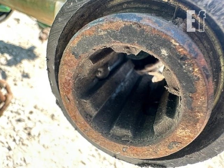 2010-john-deere-285-image-9
