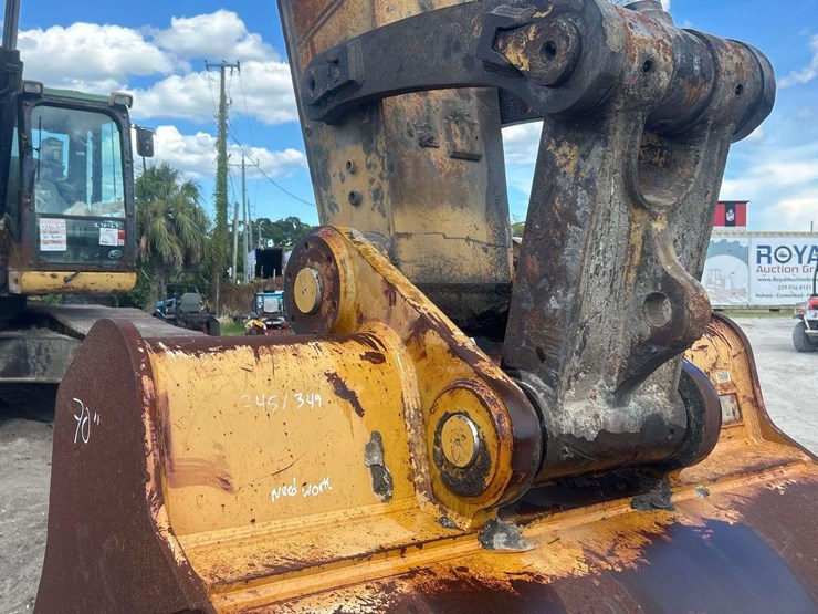 2008-caterpillar-345d-image-33