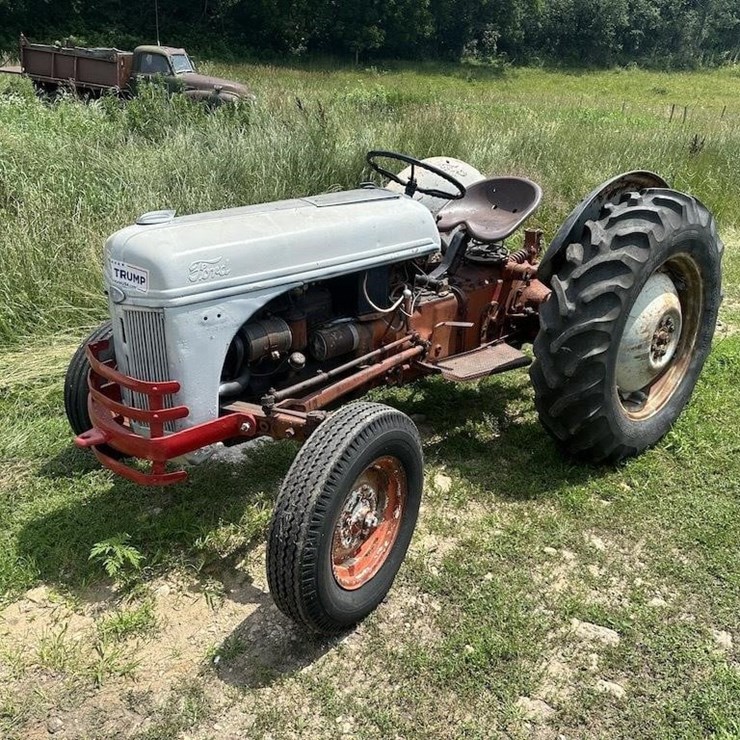 FORD 8N