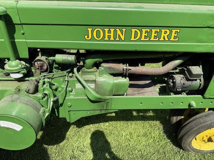 john-deere-b-image-8