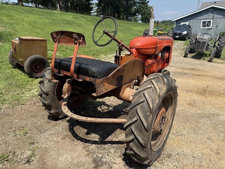 allis-chalmers-c-tractor-image-4