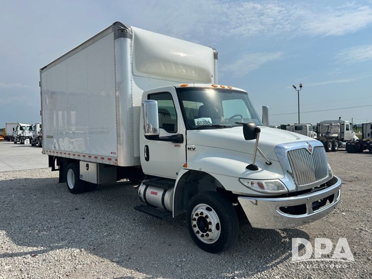 2020-morgan-16-ft-image-57