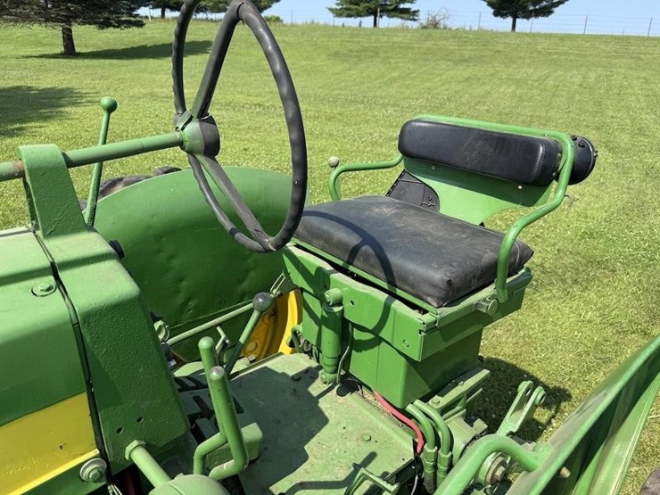 john-deere-720-image-9