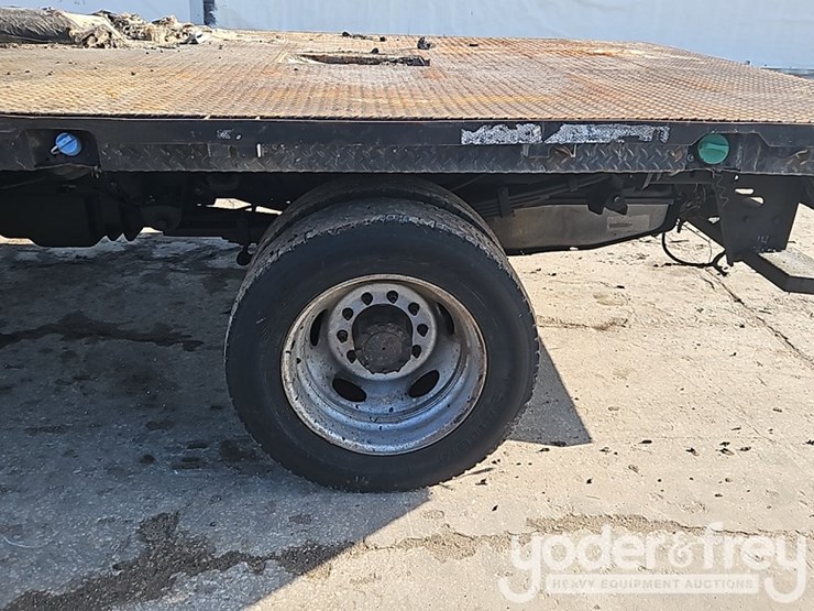 2015-ford-f550-image-14