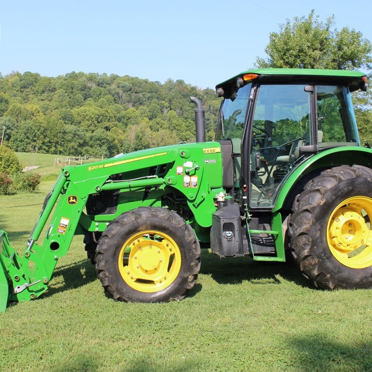 JOHN DEERE 5100E