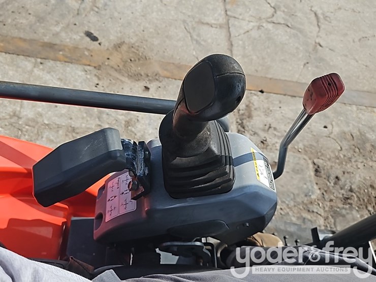 2021-kubota-kx71-3s-image-31