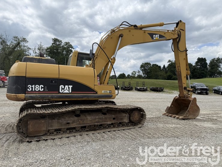 2004-caterpillar-318c-image-5