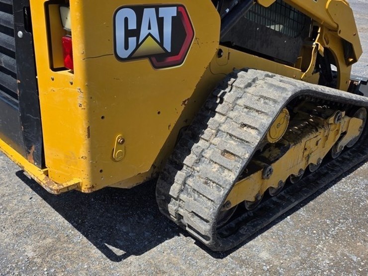 2021-caterpillar-289d3-image-15