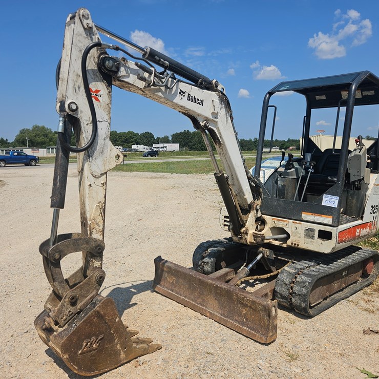 BOBCAT 325