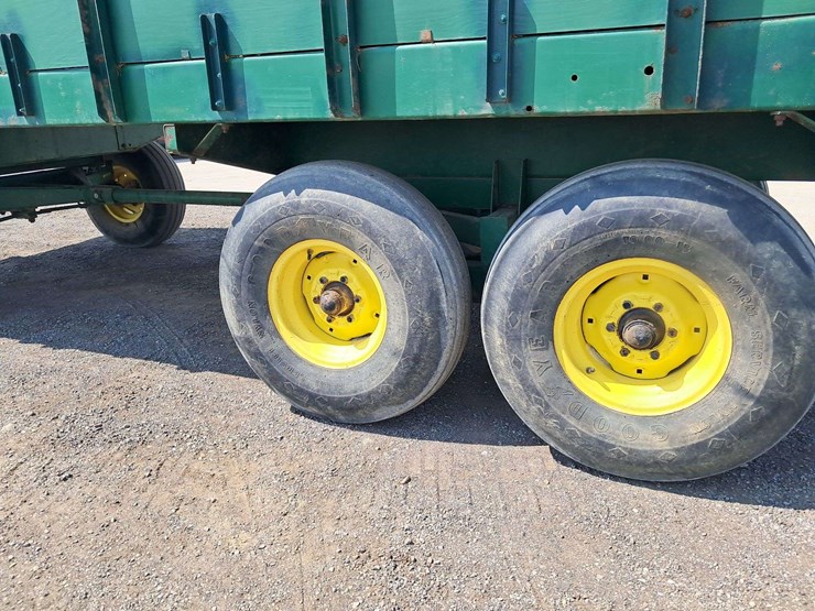badger-forage-wagon-image-6