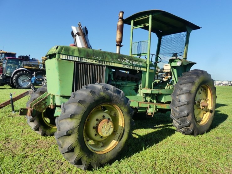 john-deere-2950-image-1
