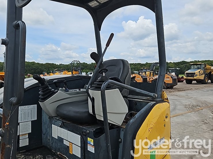 2017-kobelco-sk45sr-image-31