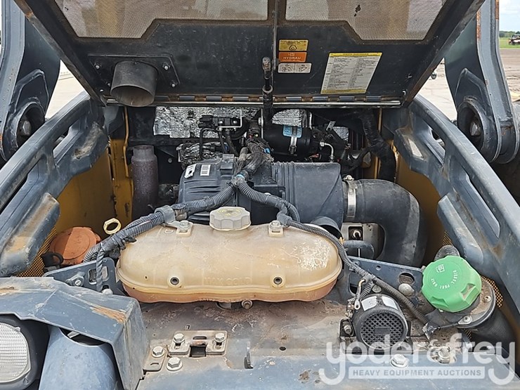2020-deere-325g-image-21