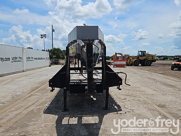 2015-big-tex-22gn-28bk+5mr-image-9