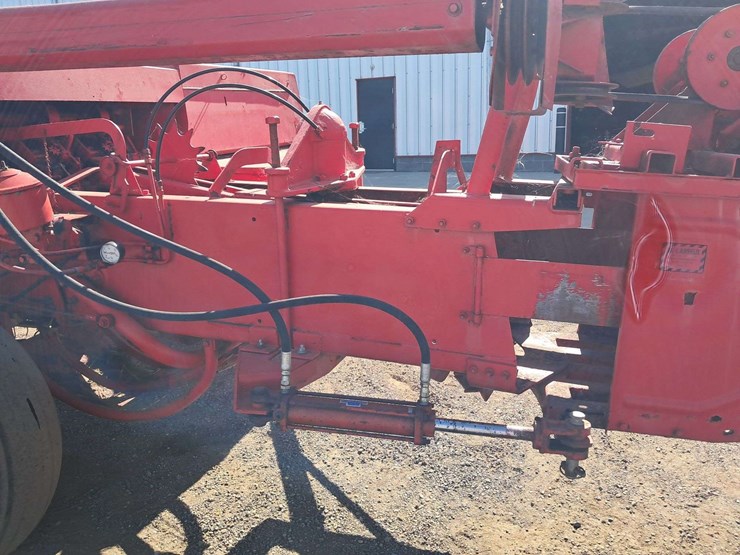 new-holland-315-image-7