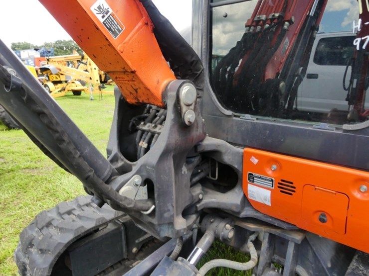 2022-kubota-kx040-4-image-10