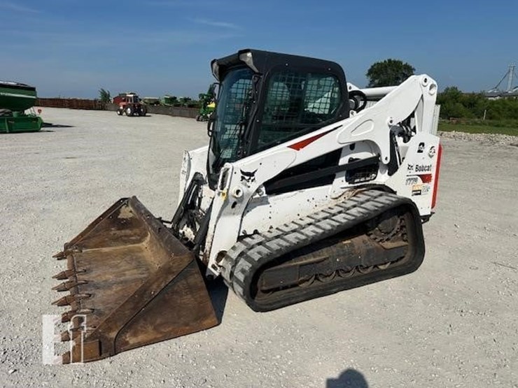 2021-bobcat-t770-image-1