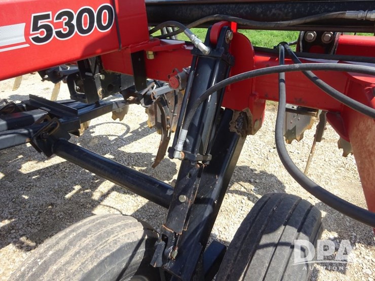 case-ih-5300-image-53