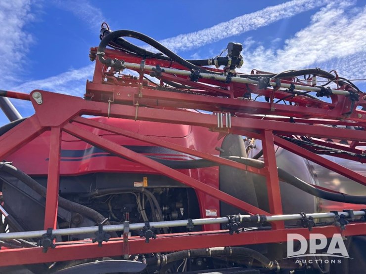 2019-case-ih-patriot-4440-image-95