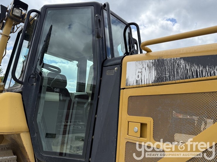 2012-caterpillar-d6n-xl-image-35