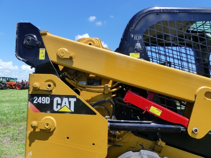 caterpillar-249d-image-8