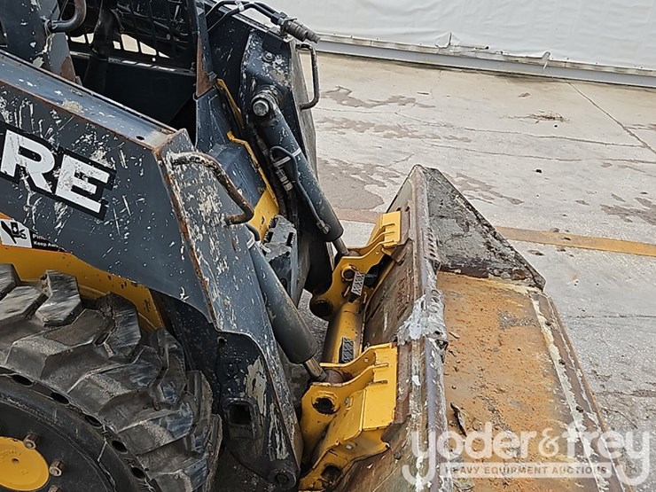 2019-deere-316gr-image-10