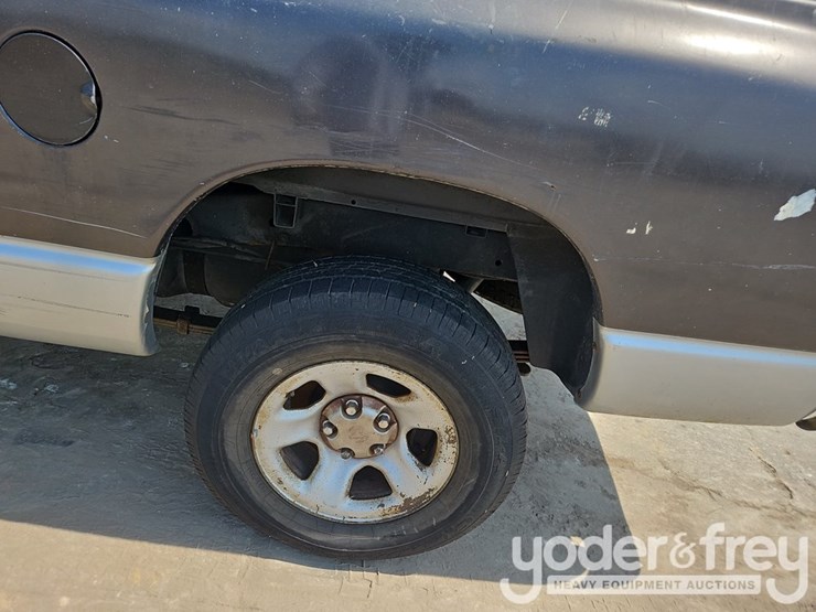 2004-dodge-ram-1500-image-13