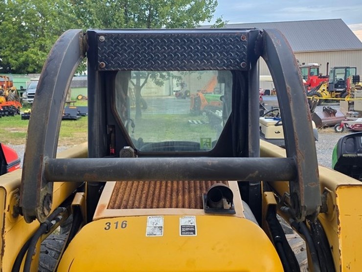 john-deere-250-image-17
