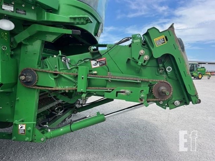 2011-john-deere-9770-sts-image-17