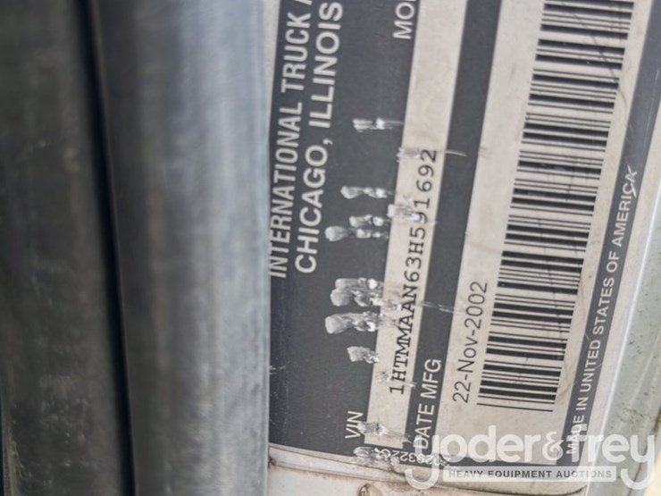 2003-international-durastar-4300-image-40