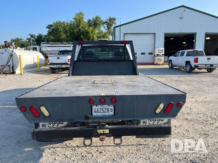 2009-gmc-3500-image-13