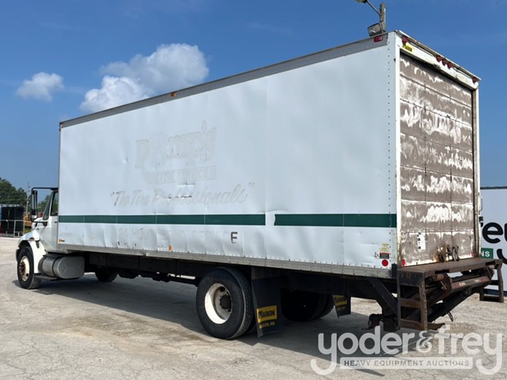 2013-international-durastar-4300-image-3