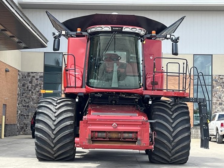 2023-case-ih-8250-image-17