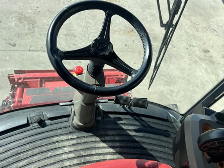 2022-case-ih-8250-image-42